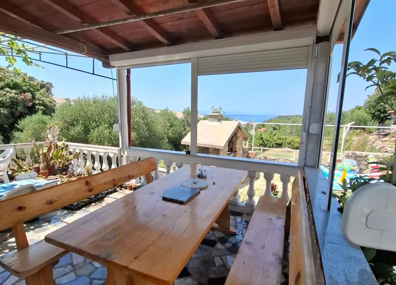 Apartmani Ana-Lora Lopar